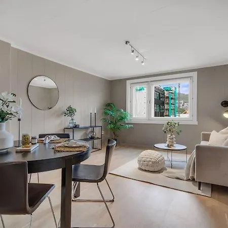 With Private Balcony And Flexible Check In Bergen
