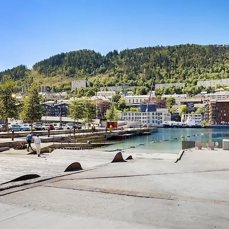 With Private Balcony And Flexible Check In Lägenhet Bergen