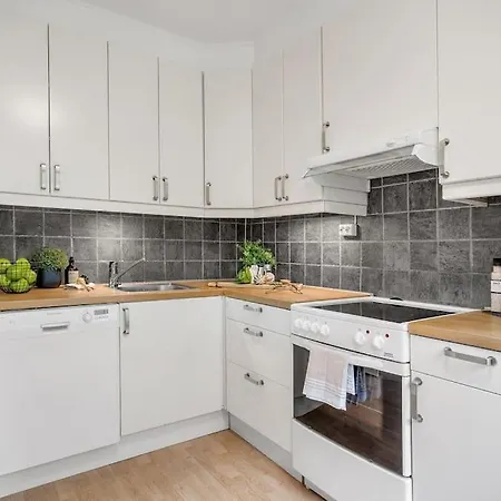 With Private Balcony And Flexible Check In Bergen